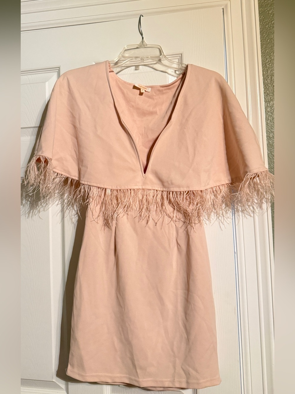 Speechless Blush Pink Feather-Trim Cape Mini Dress Size Small